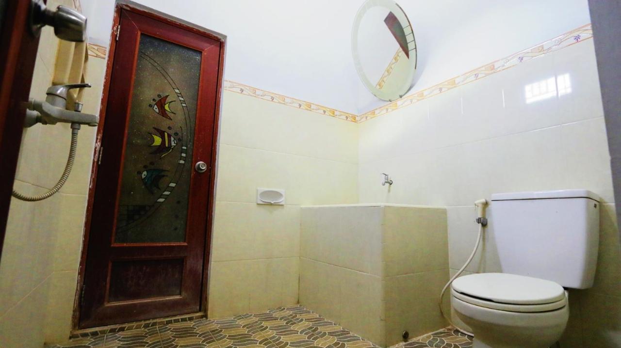 Alista Hotel Bondowoso Екстериор снимка
